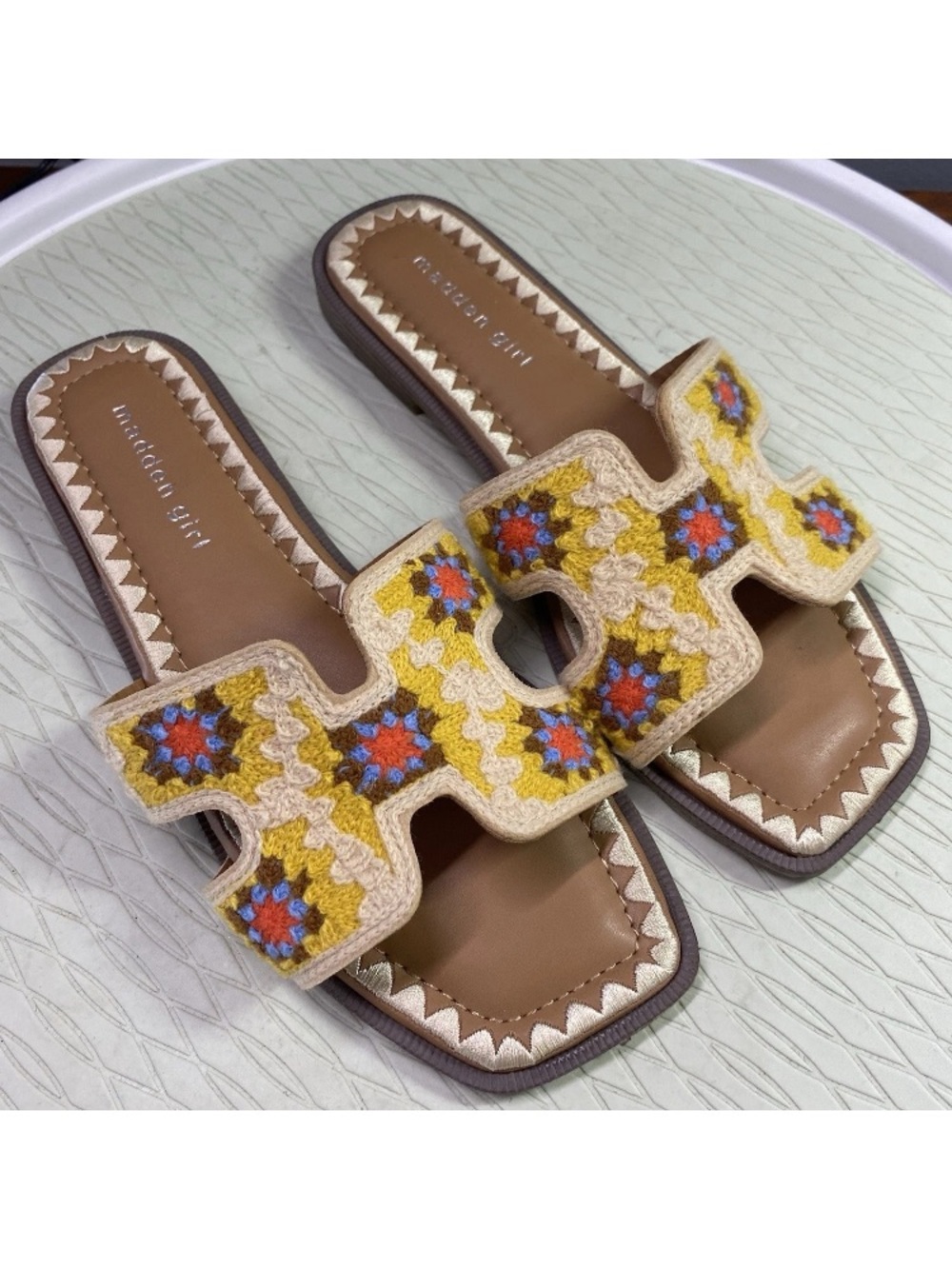 Madden Girl Women's Floral Flat Slip On Sandals Hally Yellow/Blue Sz.7.5 NWOB